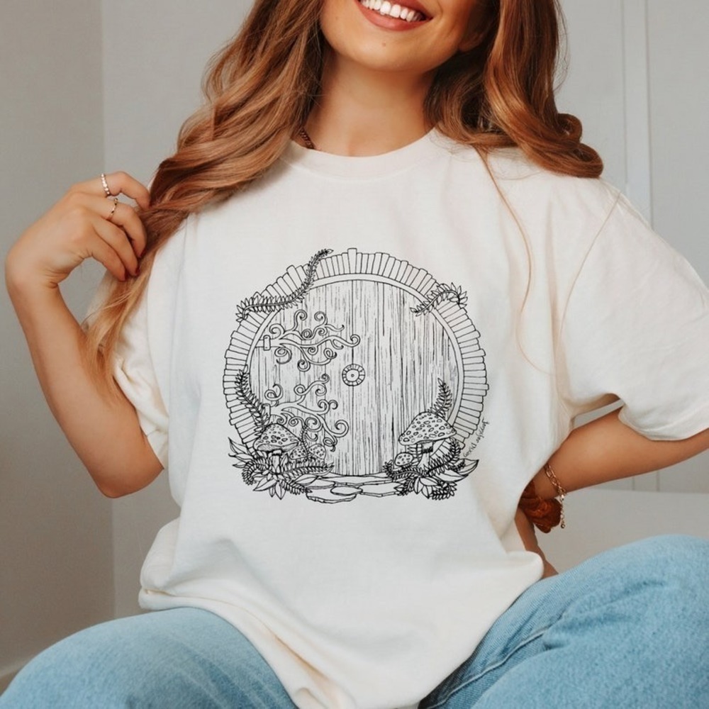 Lord Of The Rings The Shire Tshirt Round Door Classic Unisex Retro